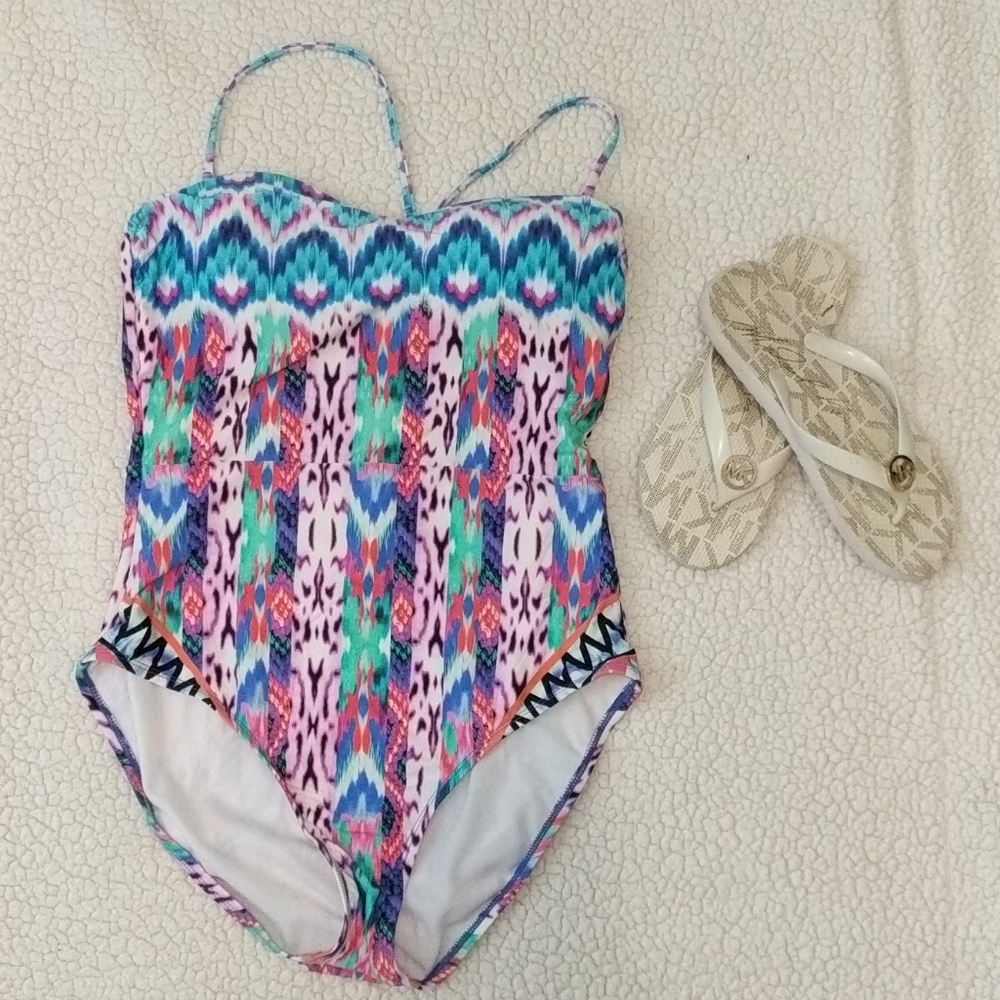 Kenneth Cole Reaction Swimsuit